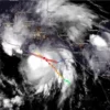 Huracán Erick Toca Tierra como Categoría 3 en Santiago Pinotepa Nacional, Oaxaca